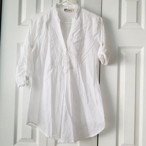Lightweight White Tunic thats perfect for layering